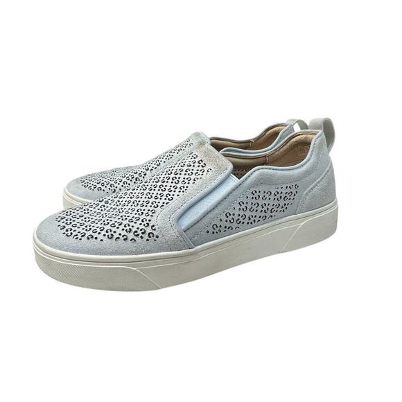 Vionic Kimmie Perf Sneaker Size 7.5 Suede Ballad Blue Slip On Supportive Casual - Picture 1 of 7